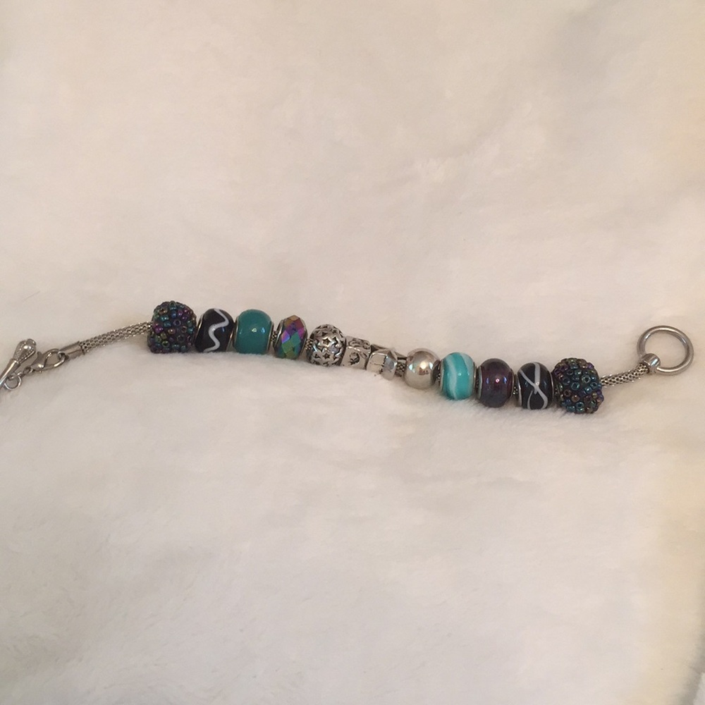 Multi colored bracelet - Picture 3 of 3